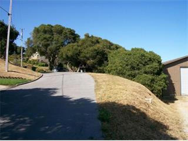 17280 Tamara Lane, Royal Oaks CA: https://media.crmls.org/mediaz/4935e924-0871-4cac-91fe-399e89e5cb0e.jpg