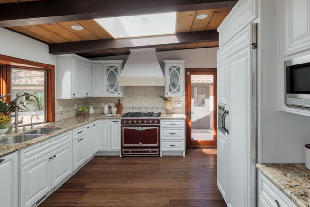 475 Fir Lane, Los Altos CA: https://media.crmls.org/mediaz/49361995-45f4-419b-b0ae-67450bc1b8ae.jpg