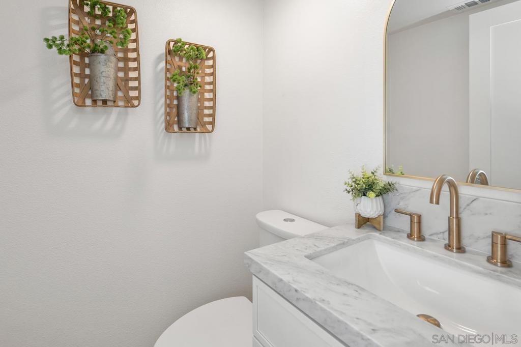 MLS #250042671SD image #19