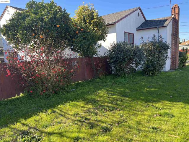 3486 39th Ave, Oakland, California 94619, ,Multi-Family,For Sale,39th Ave,41083522