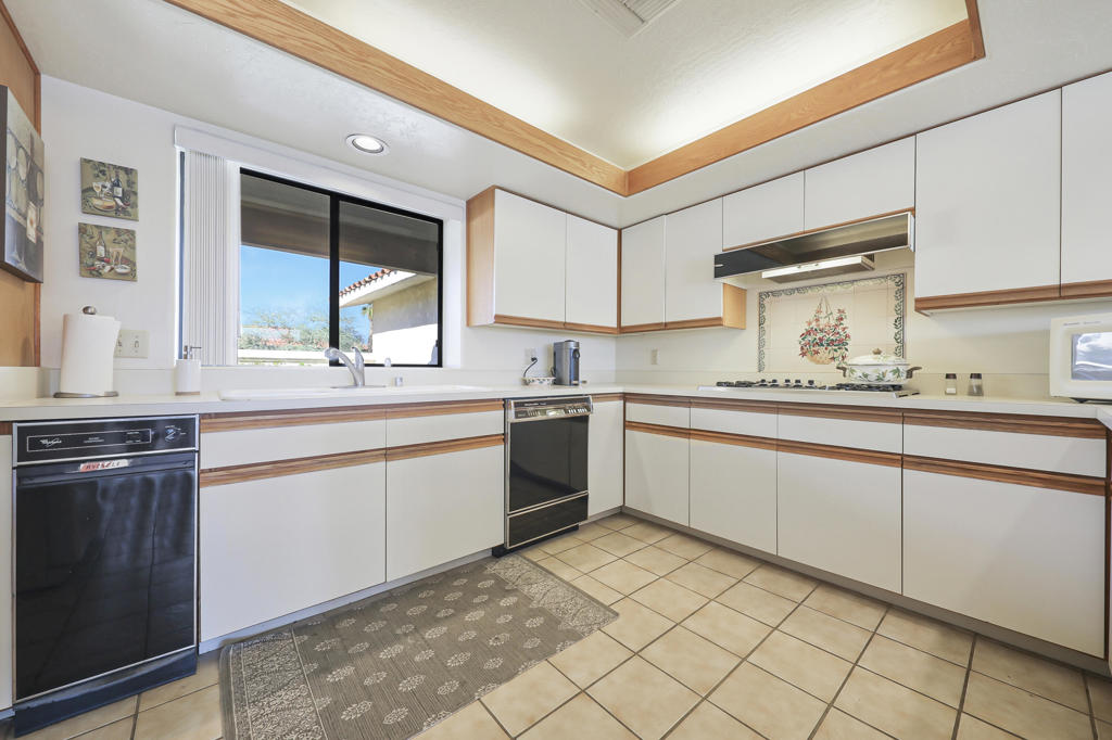 MLS #219138050DA image #5