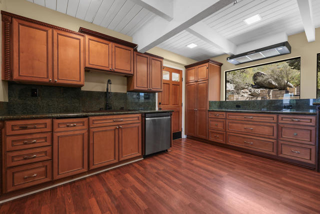 Image 10 of 47 For 67079 Ribbonwood Drive