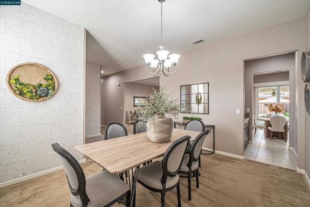 6432 Laurel Creek Pl, Livermore CA: https://media.crmls.org/mediaz/49383f8c-de6a-451d-ae6e-73656d721394.jpg