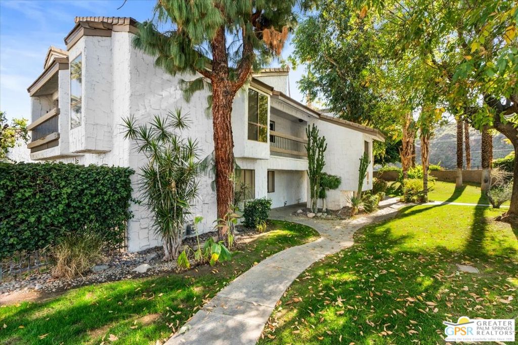5125 E Waverly Drive #B2