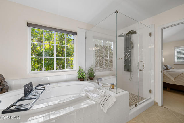 24587 Lola Lane, Newhall CA: https://media.crmls.org/mediaz/4938ff9e-59c6-467d-ac48-b0a8cf499731.jpg