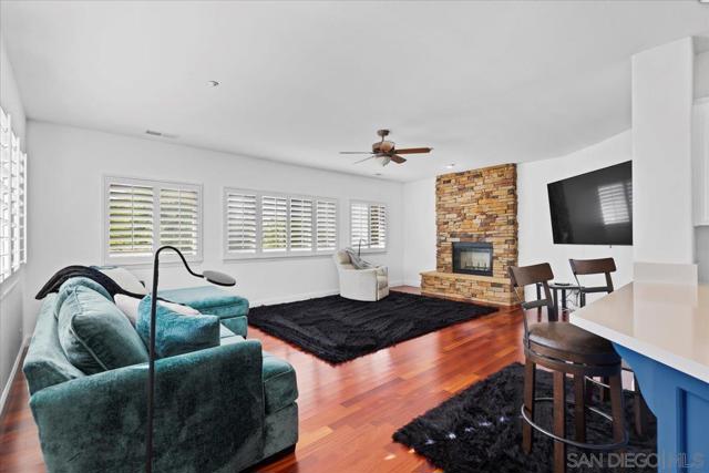 31252 North Star Way, Valley Center CA: https://media.crmls.org/mediaz/493943f1-a4f3-40b4-b395-4a588e3cc43d.jpg