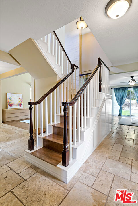 683 Triunfo Canyon Road, Westlake Village CA: https://media.crmls.org/mediaz/4939a342-055e-4ac6-999d-950454b19f3a.jpg