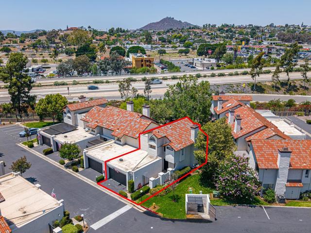 1138 Via Loma Vista, El Cajon CA: https://media.crmls.org/mediaz/4939ca65-10e3-4f02-a5ab-8f046336ff24.jpg