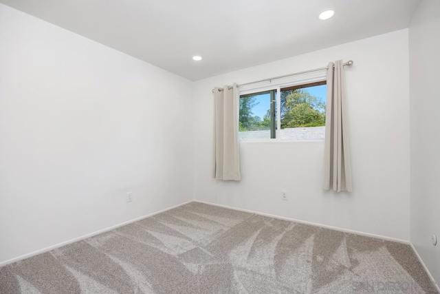 12991 Caminito Bodega, Del Mar CA: https://media.crmls.org/mediaz/493a5902-d7ac-4022-9132-54ea0649a717.jpg