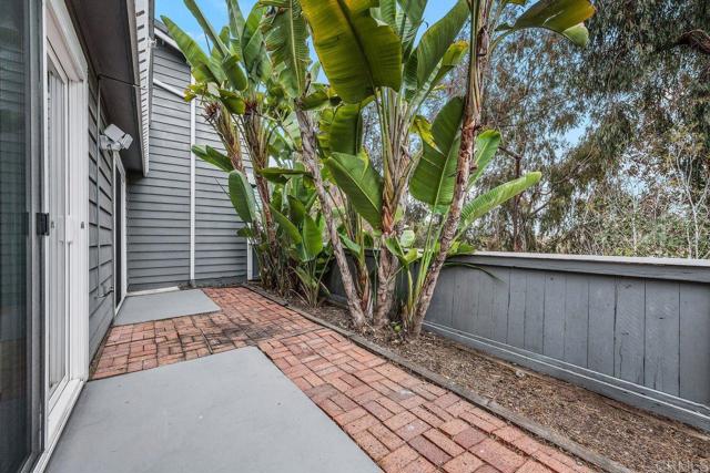 Detail Gallery Image 34 of 40 For 598 Summer View Cir, Encinitas,  CA 92024 - 3 Beds | 2/1 Baths