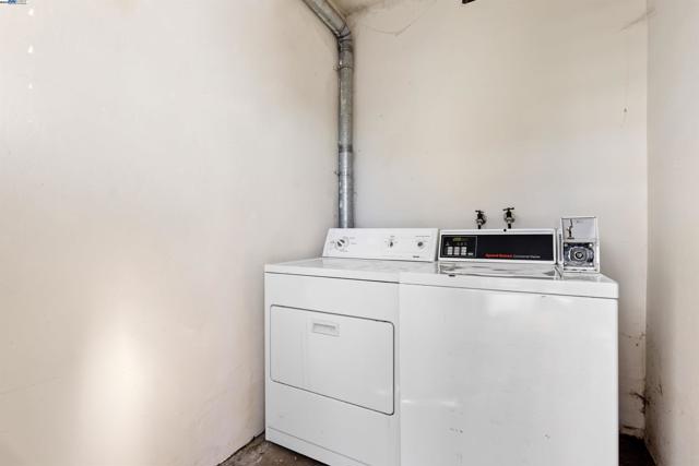 Image 31 of 36 For 3420 Delaware St
