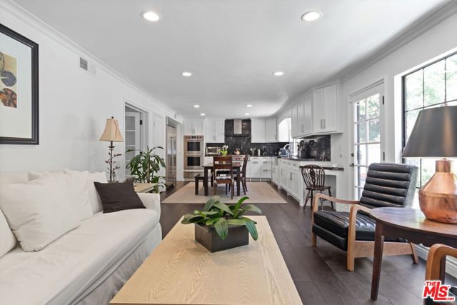 Drew Fenton | 1060 Chantilly Road Los Angeles CA | MLS: 7138387