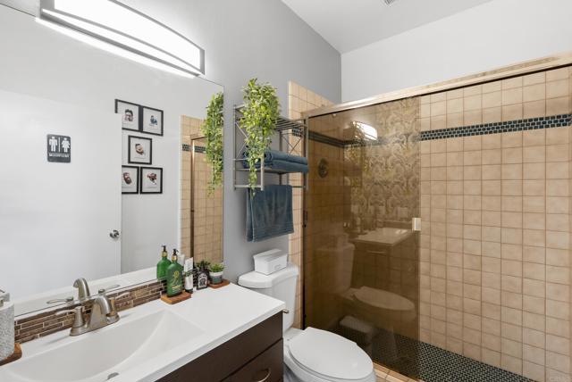 Detail Gallery Image 51 of 71 For 9309 Hillside, Spring Valley,  CA 91977 - 6 Beds | 5 Baths