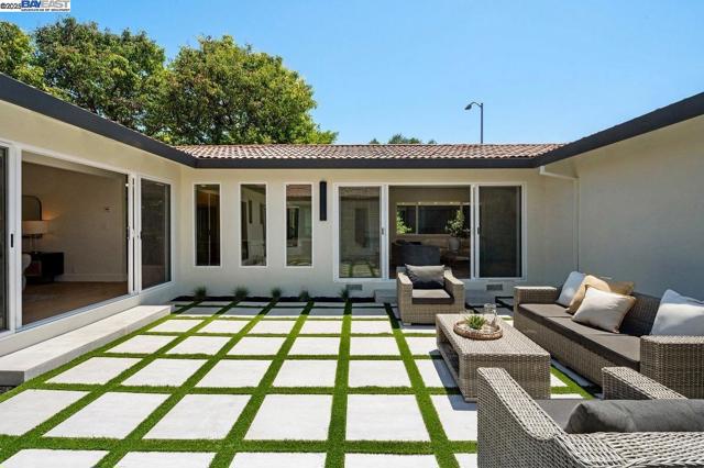 2662 Tuliptree Ln, Santa Clara CA: https://media.crmls.org/mediaz/493de9c5-213e-4b95-b157-462bd596b098.jpg