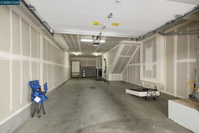 1503 Trailsside Circle, Concord CA: https://media.crmls.org/mediaz/493ed806-a286-48bc-ad0b-f7b05a984752.jpg