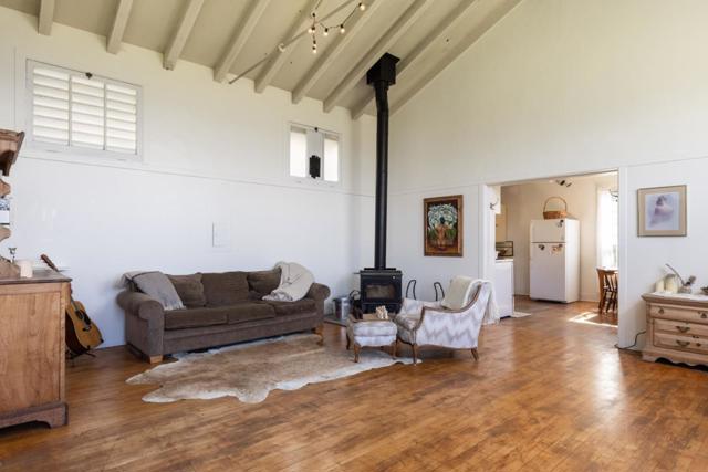 37305 Highway 1, Carmel CA: https://media.crmls.org/mediaz/493f0e7c-dfc4-459f-885d-c2f9a1e46d80.jpg