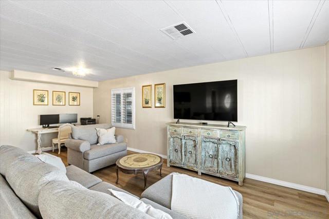 7305 San Luis, Carlsbad CA: https://media.crmls.org/mediaz/493f36a6-a9ab-4c23-9567-f74d08f81a3f.jpg