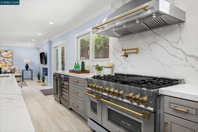 40 Loma Vista, Walnut Creek CA: https://media.crmls.org/mediaz/493f48fc-a8be-4690-bba7-24b7b7d47c7e.jpg