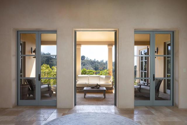3200 Red Wolf Drive, Carmel CA: https://media.crmls.org/mediaz/49405a78-8866-4012-a6ce-317083bd0398.jpg