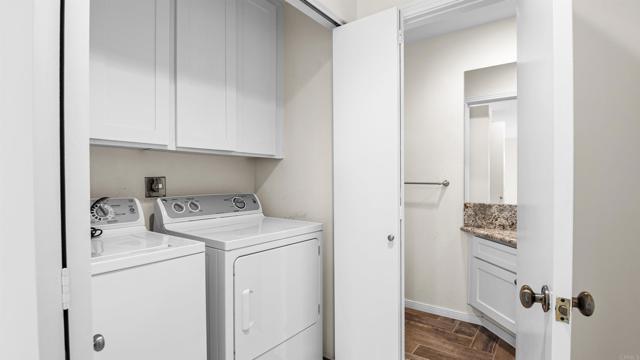 Detail Gallery Image 13 of 36 For 812 Kalpati Cir #E,  Carlsbad,  CA 92008 - 2 Beds | 3 Baths