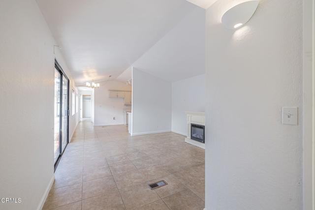 Detail Gallery Image 5 of 42 For 1647 Winn Ct, Pomona,  CA 91768 - 2 Beds | 2 Baths