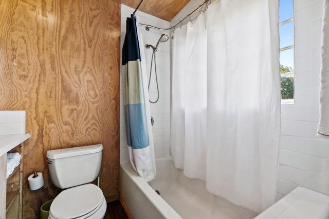 68 Live Oak Road, Royal Oaks CA: https://media.crmls.org/mediaz/4941cb8b-40fb-4c8b-905a-13b0869cdcf1.jpg