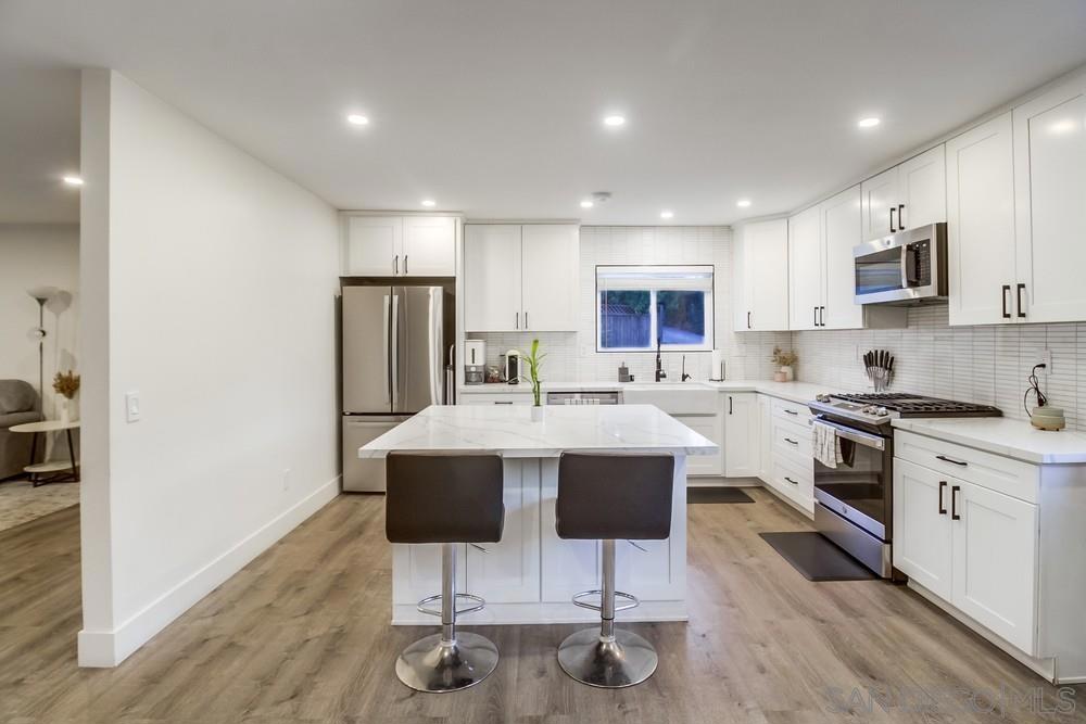 MLS #250042294SD image #8