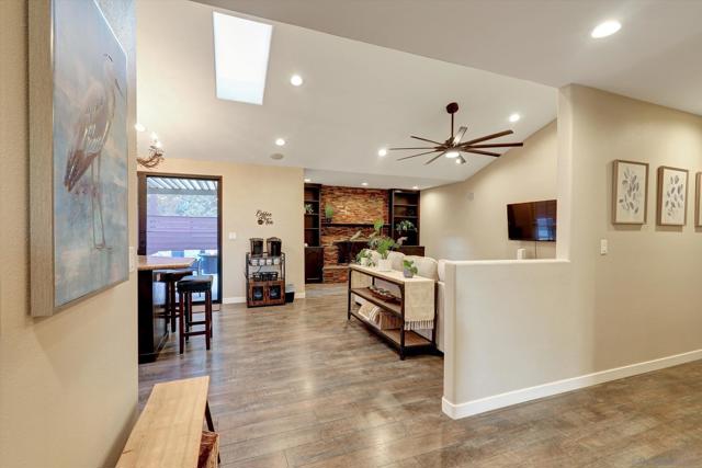 2002 Mendocino Blvd, San Diego CA: https://media.crmls.org/mediaz/49429310-25bc-419e-b38d-7352639537fc.jpg
