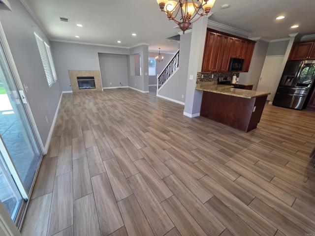 Detail Gallery Image 8 of 38 For 1349 Lucero, Chula Vista,  CA 91911 - 4 Beds | 3 Baths