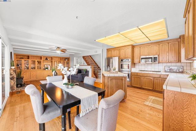 36092 Blair Pl, Fremont CA: https://media.crmls.org/mediaz/4943812b-10d8-4f6f-8c97-289bbfecc375.jpg