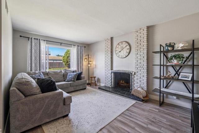 140 Palm Beach Avenue, El Granada CA: https://media.crmls.org/mediaz/4943d845-9356-4776-a62a-53bd4fcad363.jpg