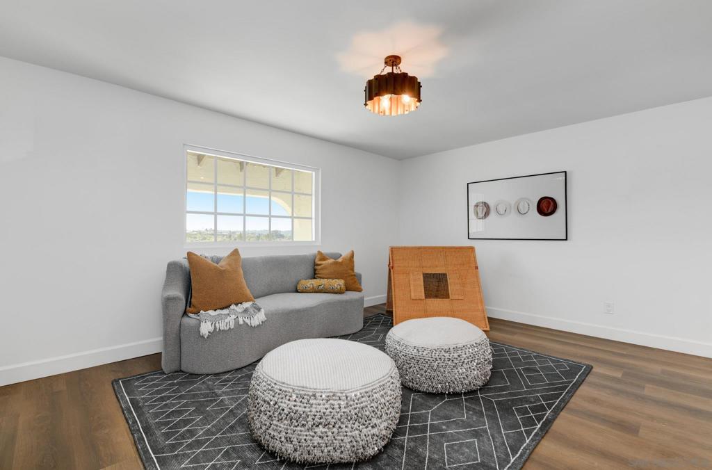 2904 Levante St - photo 15