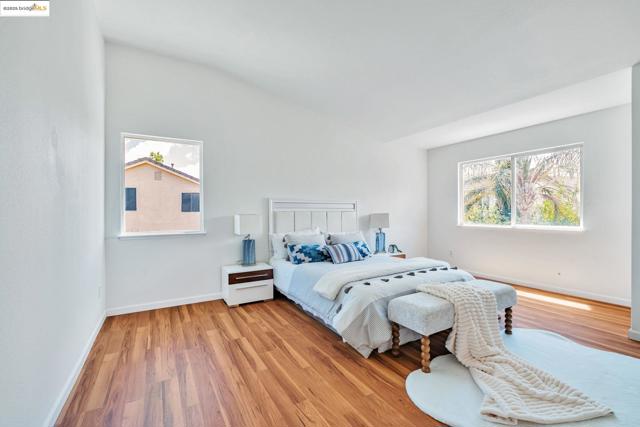 1261 King Loop, Tracy CA: https://media.crmls.org/mediaz/4944affe-09ce-409e-bcf5-e88325e3e6d3.jpg