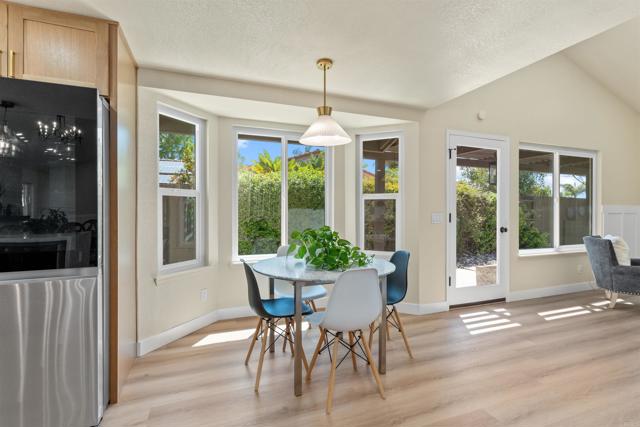 3565 Avenida Amorosa, Escondido CA: https://media.crmls.org/mediaz/4944d4c9-5abb-4360-9cbd-44c2e52c5e3f.jpg