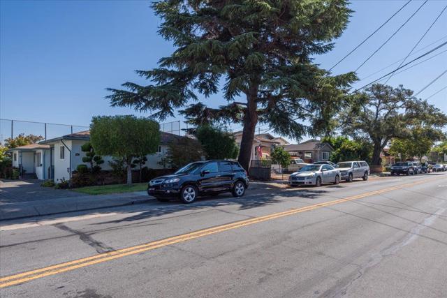 1927 Palm Avenue, San Mateo CA: https://media.crmls.org/mediaz/49453cdb-bda6-4c8a-a2b9-d5471a48056d.jpg