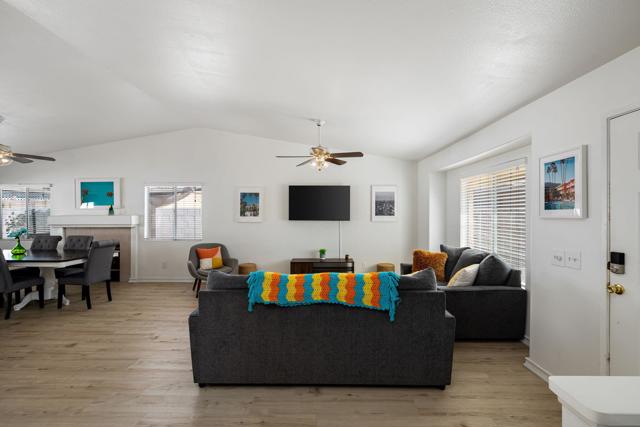 45405 Deerbrook Circle, La Quinta CA: https://media.crmls.org/mediaz/49465972-f927-4644-8b7f-589b45255277.jpg