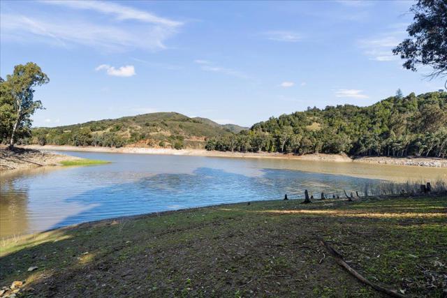 0 Old Santa Cruz Highway, Los Gatos CA: https://media.crmls.org/mediaz/49472be8-7fa1-41b8-ad0d-5ab54d9865d1.jpg
