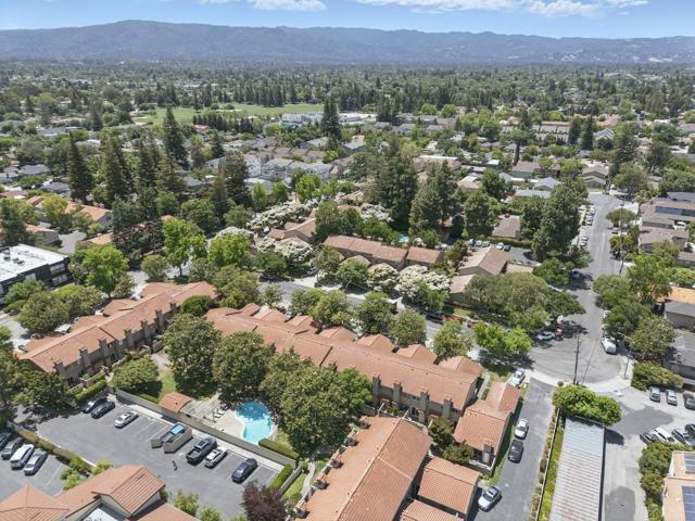 118 Salice Way, Campbell CA: https://media.crmls.org/mediaz/4948a66c-c00a-4f26-8a1d-a9bb8bf560c8.jpg