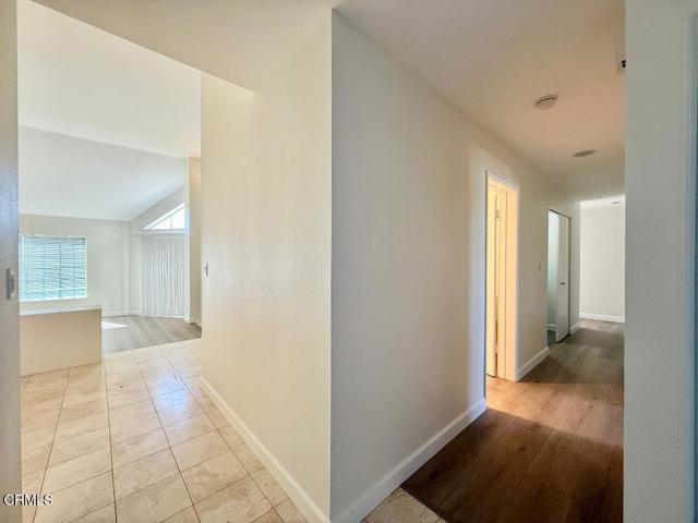 Detail Gallery Image 4 of 41 For 574 Island View Cir, Port Hueneme,  CA 93041 - 4 Beds | 2 Baths