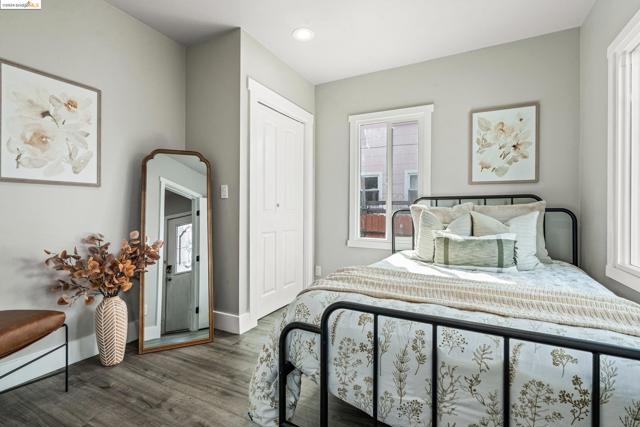 Image 6 of 17 For 958 106th Ave