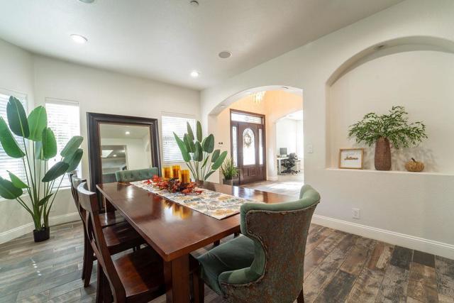 Image 4 of 73 For 35724 Linda Drive