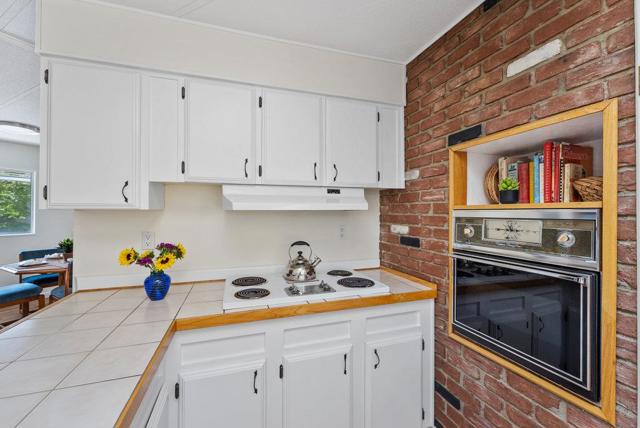 11 Del Rio Circle, Soquel CA: https://media.crmls.org/mediaz/494ec5c7-cd7f-4ab7-ad5a-3ac703bf2e04.jpg