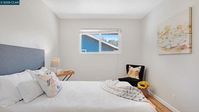 5517 Kirkwood Dr, Concord CA: https://media.crmls.org/mediaz/494efcfc-7aa3-4ced-bbc4-b8e1e245e1fd.jpg