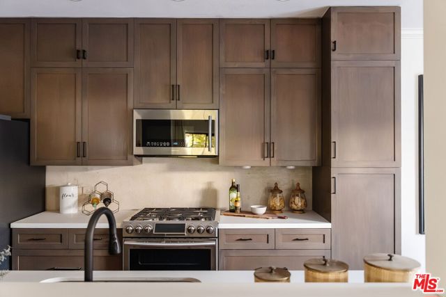 11737 Darlington Avenue, Los Angeles CA: https://media.crmls.org/mediaz/494f8122-b1c7-4ce8-b7ee-a91202654d40.jpg