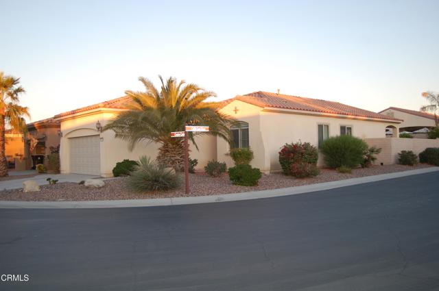 Detail Gallery Image 2 of 18 For 81964 Camino Cantos, Indio,  CA 92203 - 2 Beds | 2 Baths