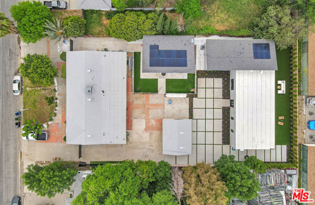 19513 Cantara Street, Reseda CA: https://media.crmls.org/mediaz/494f96fc-8e0e-4ad4-8077-c3c57384c151.jpg