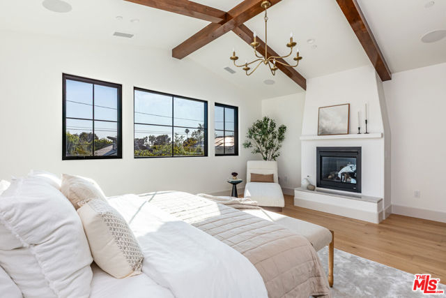 3745 May Street, Los Angeles CA: https://media.crmls.org/mediaz/49503d59-7c7a-4a8c-828e-fb67f76cd2f7.jpg