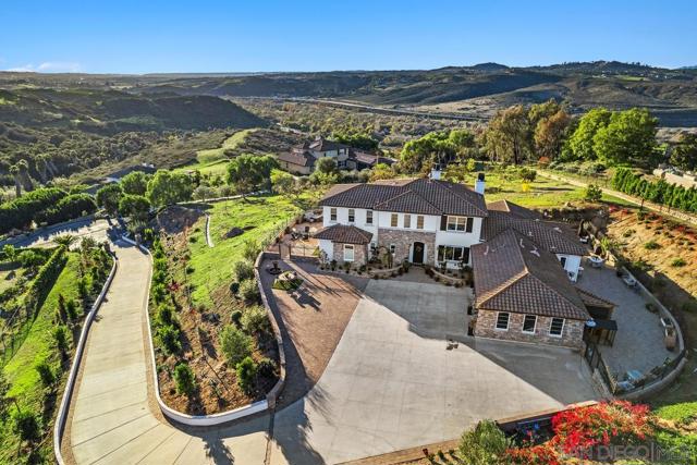1210 Clos Duval, Bonsall CA: https://media.crmls.org/mediaz/4951a4bd-0614-41cd-a764-810ba2541ae2.jpg