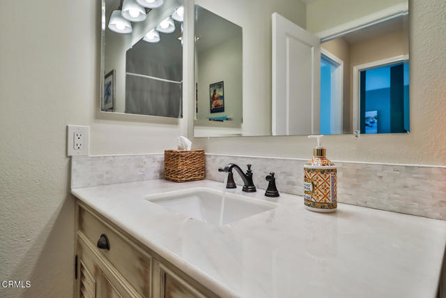 1993 Wheelwright Lane, Newbury Park CA: https://media.crmls.org/mediaz/4951af76-2fd8-4b9a-8f12-fcfe63fbd096.jpg