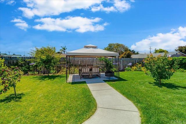 1354 Lazy Lane, Oceano CA: https://media.crmls.org/mediaz/4951db8e-0dfe-4a6b-a674-b8e4bea4e4f7.jpg